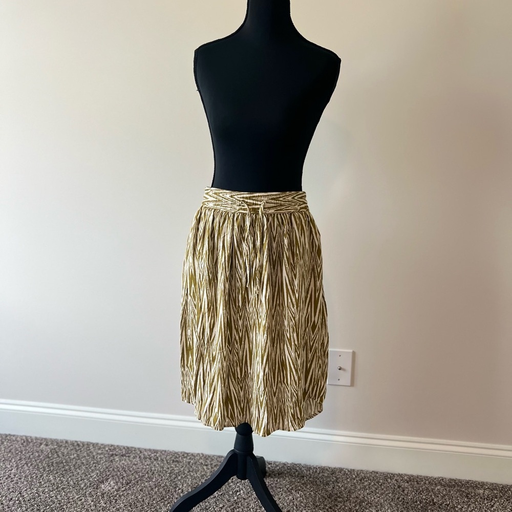 Kavu Gold and White High Low Skirt Size M Spring Summer Vacation Lightweight